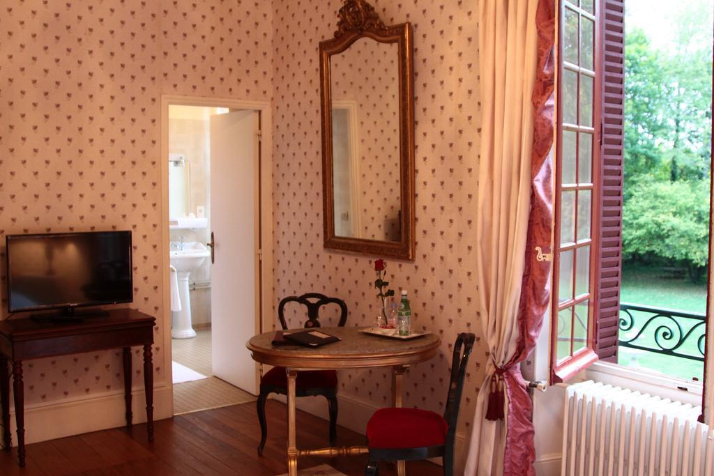 Bed and Breakfast Chateau Du Breuil Gevrolles Номер фото