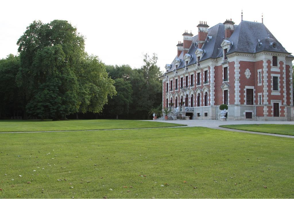 Bed and Breakfast Chateau Du Breuil Gevrolles Экстерьер фото
